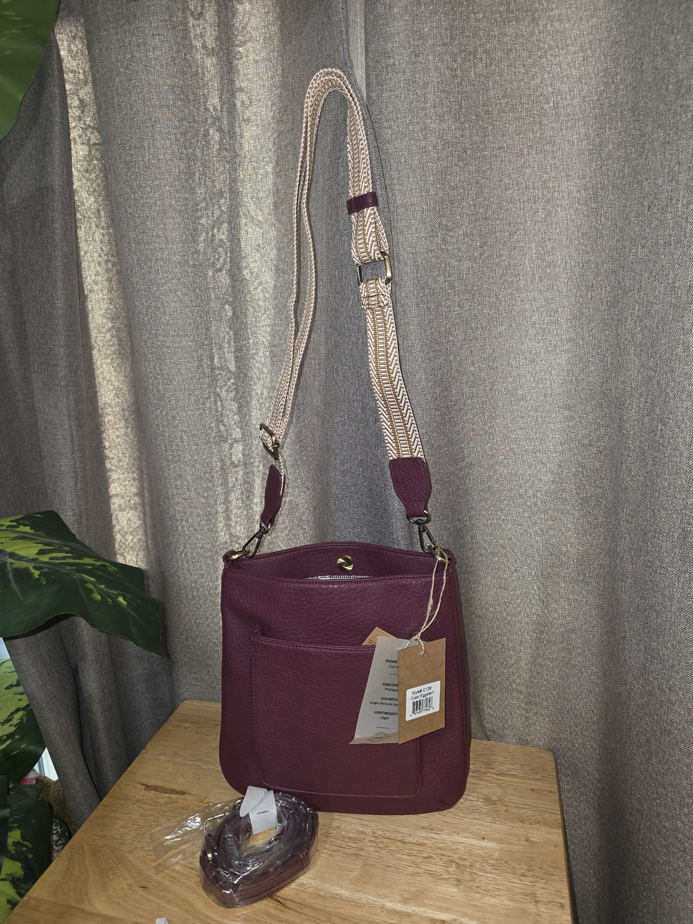 Women’s Crossbody Bag in Plum - Classic Everyday Style